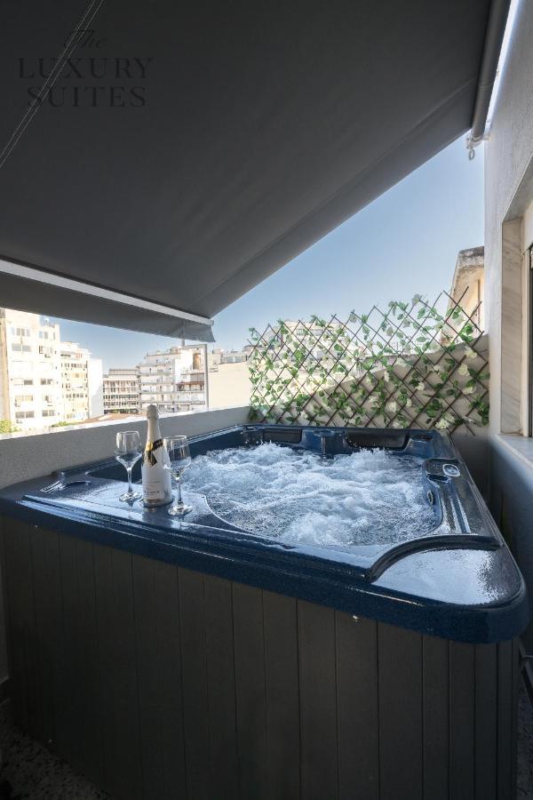 Apartment Nephele Jacuzzi Suites, The Luxury
