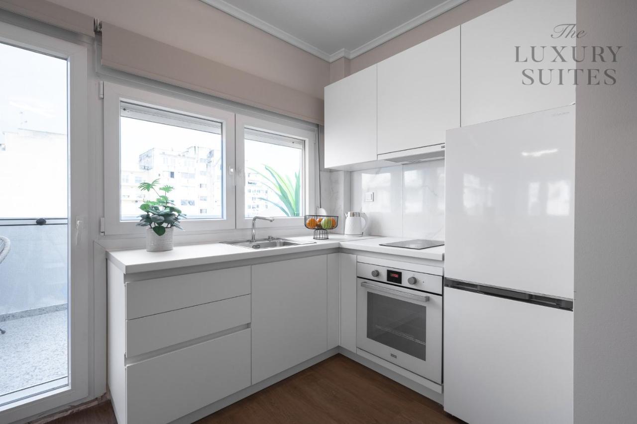 Apartment Nephele Jacuzzi Suites, The Luxury *