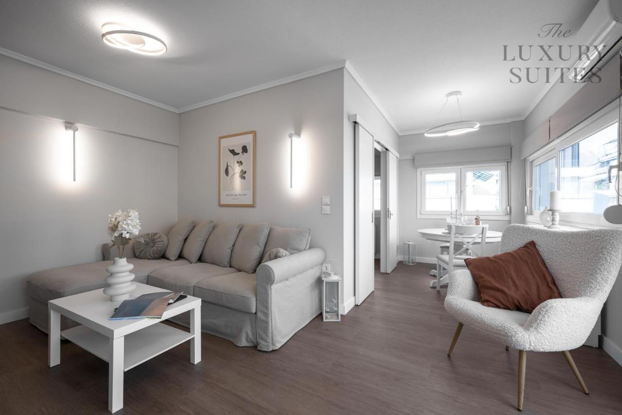 Nephele Jacuzzi Suites, The Luxury *