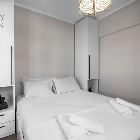 Nephele Jacuzzi Suites, The Luxury Suites Thessaloniki Exterior photo