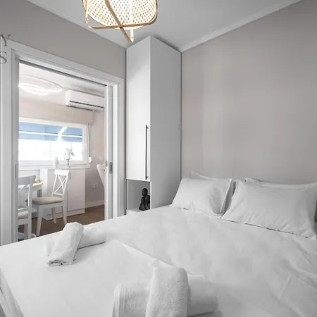 Nephele Jacuzzi Suites, The Luxury Suites Thessaloniki Exterior photo