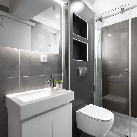 Nephele Jacuzzi Suites, The Luxury Suites Thessaloniki Exterior photo