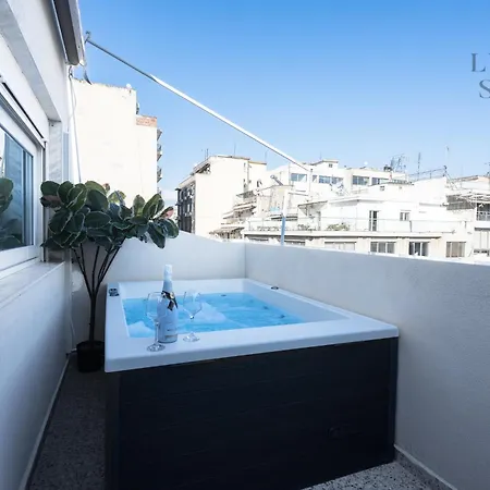 Nephele Jacuzzi Suites, The Luxury Suites Thessaloniki Exterior photo